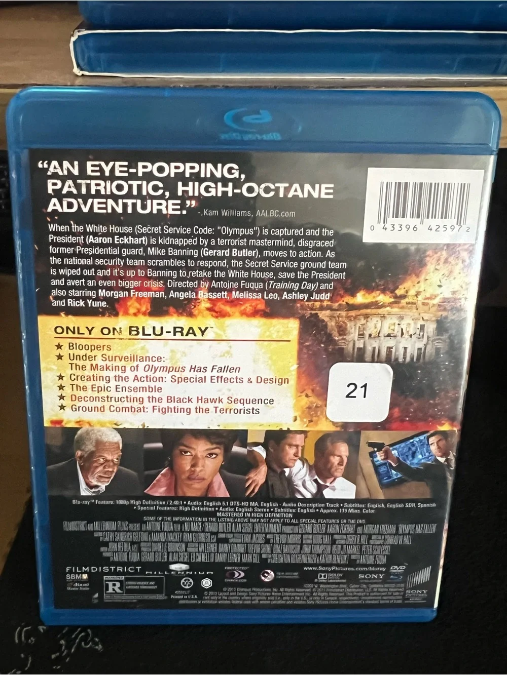 Sony Portable DVD Player Blue Case with Olympus Has Fallen Disc